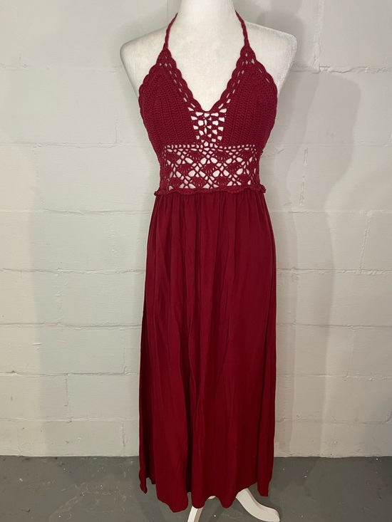 Lilbetter Dresses & Skirts - Crochet Halter Maxi Dress in Burgundy
